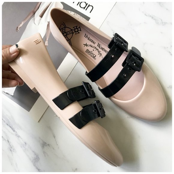 VIVIENNE WESTWOOD ANGLOMANIA + MELISSA DOLL AD - Picture 3 of 5